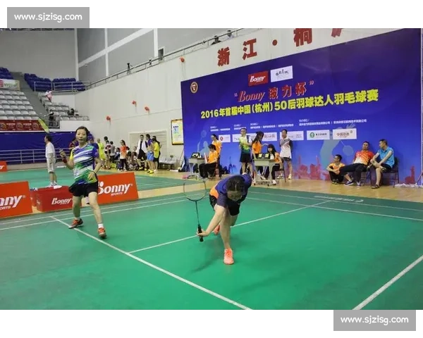 杭州羽毛球价格 狂飙 超黄金?市民捡二手球,网友:猪太无辜 杭州羽毛球价格 狂飙 超黄金?市民捡二手球,网友:猪太无辜